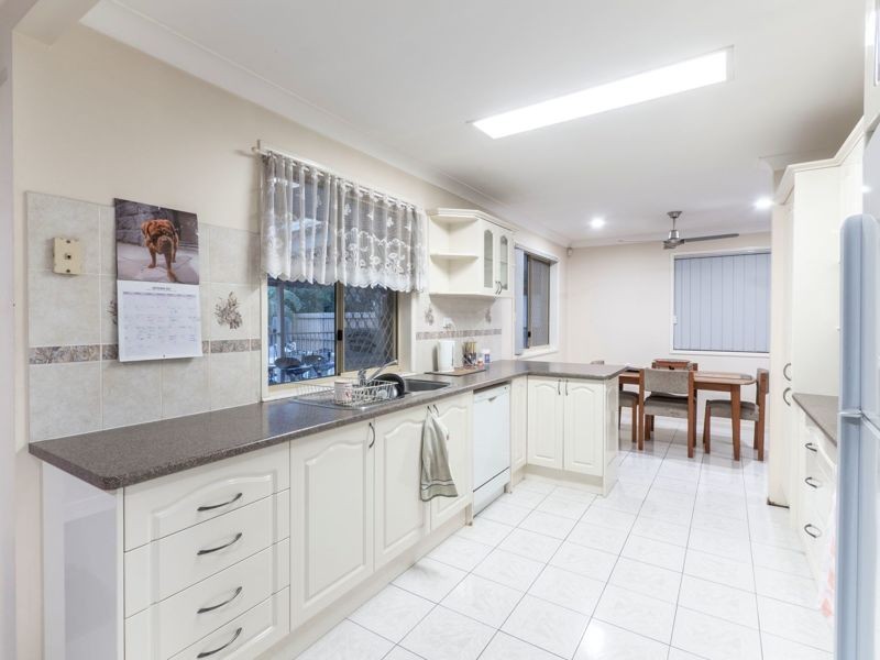 10 Pete Court, Lawnton QLD 4501