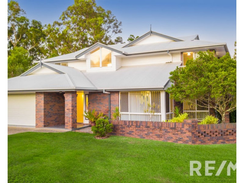 25 Drapers Road, Eatons Hill QLD 4037