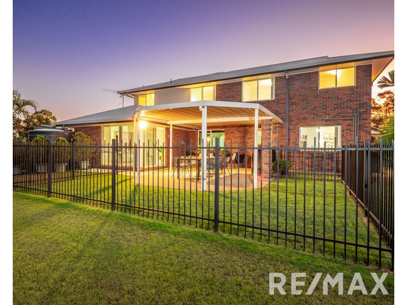 25 Drapers Road, Eatons Hill QLD 4037