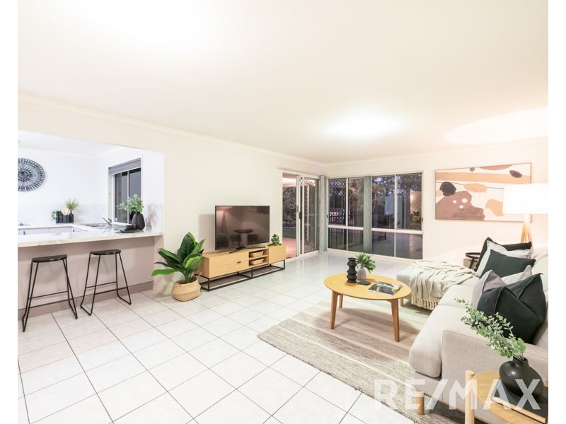 25 Drapers Road, Eatons Hill QLD 4037