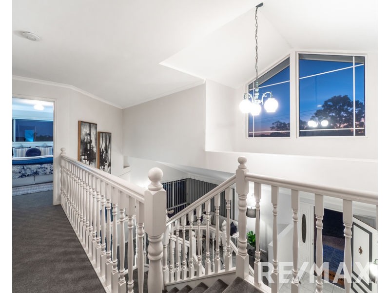 25 Drapers Road, Eatons Hill QLD 4037