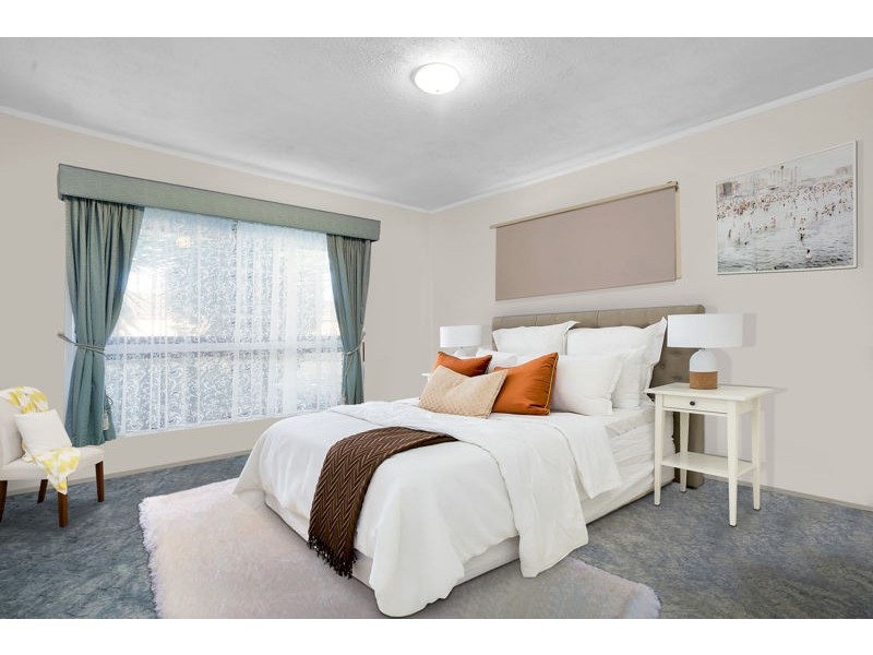 8 Ferny Way, Ferny Hills QLD 4055