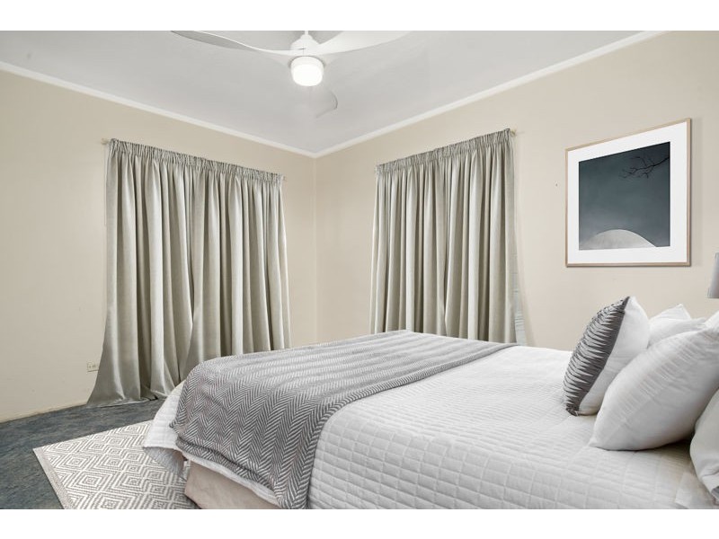 8 Ferny Way, Ferny Hills QLD 4055