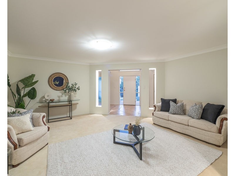 11 Windrush Close, Eatons Hill QLD 4037