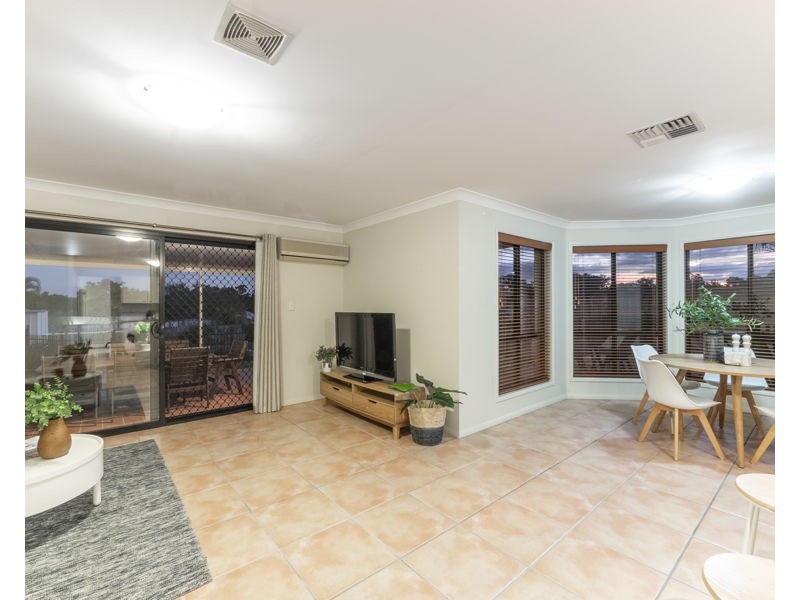 11 Windrush Close, Eatons Hill QLD 4037