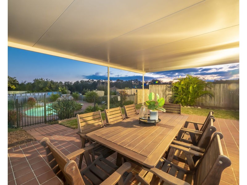 11 Windrush Close, Eatons Hill QLD 4037