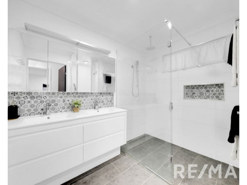 15 Goodchap Street, Aspley QLD 4034