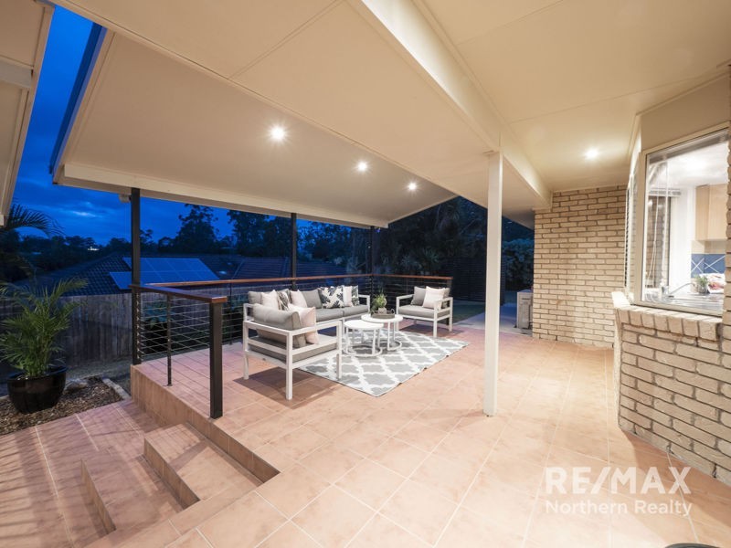 10 Sunblest Court, Eatons Hill QLD 4037