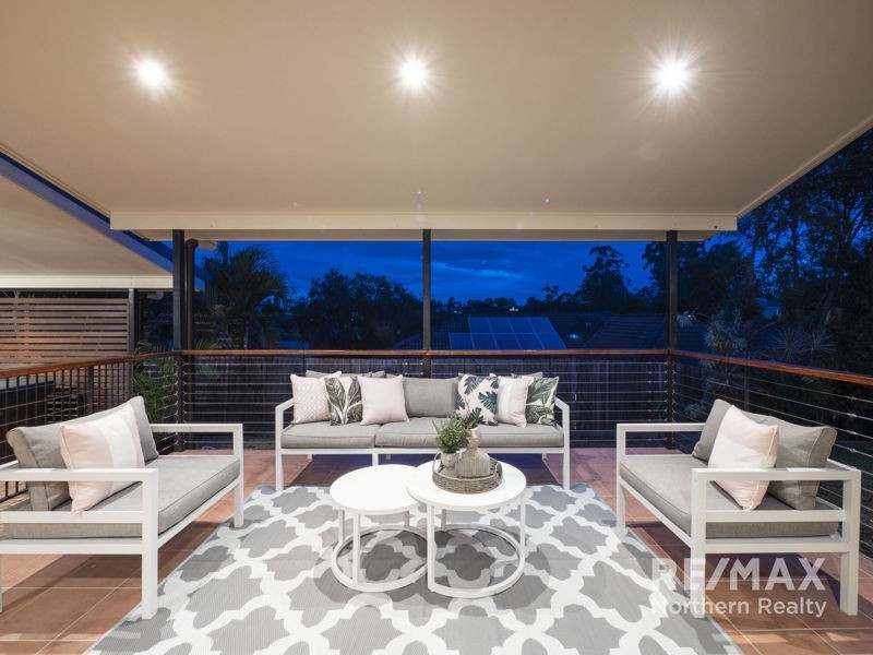 10 Sunblest Court, Eatons Hill QLD 4037