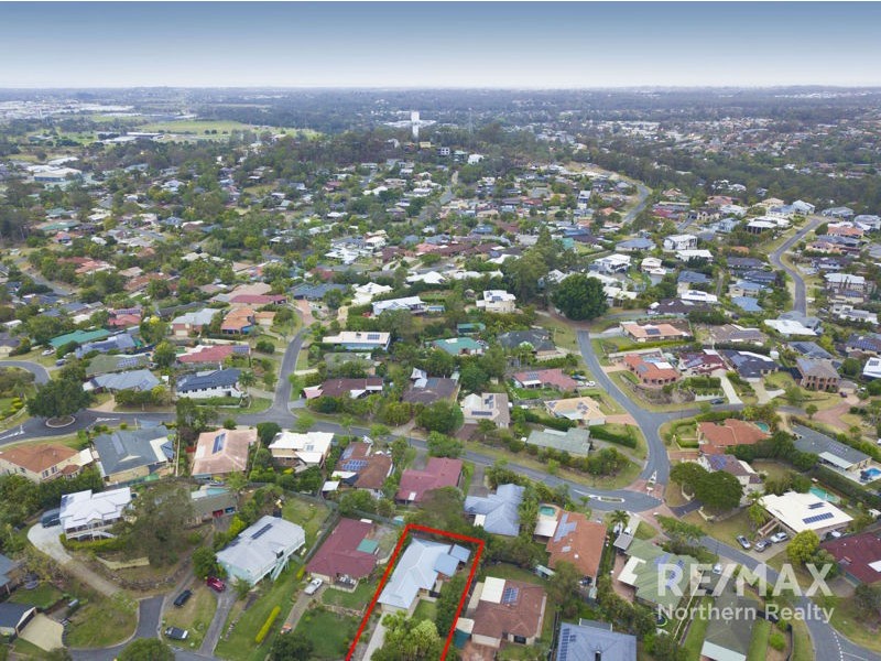 10 Sunblest Court, Eatons Hill QLD 4037