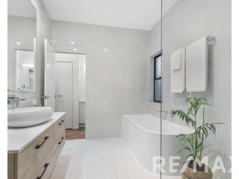 22 Marara Court, Albany Creek QLD 4035