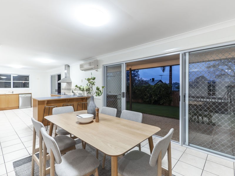 4 Corso Street, Eatons Hill QLD 4037