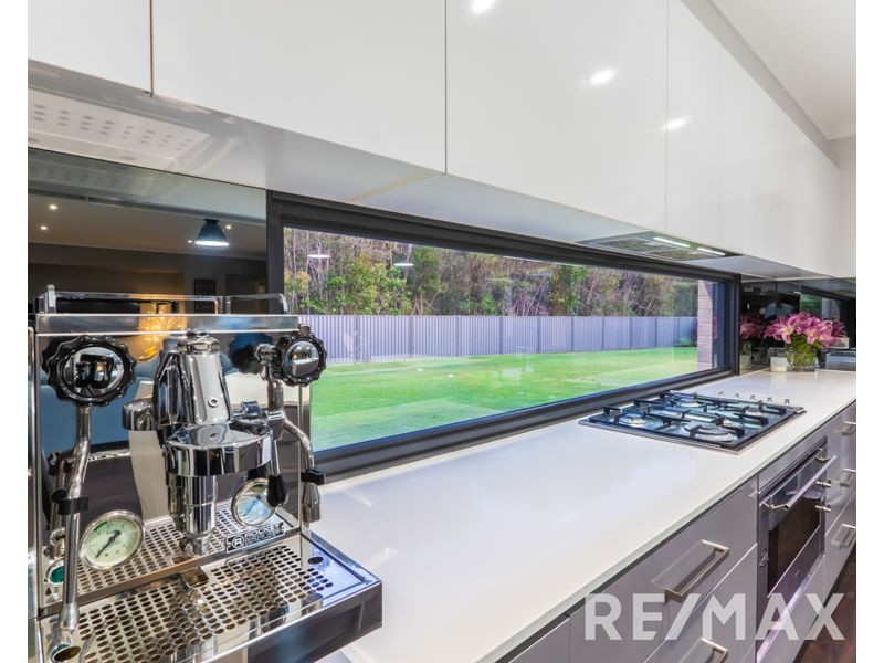 26 Sydes Court, Ningi QLD 4511