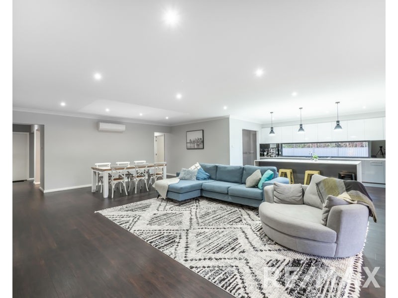 26 Sydes Court, Ningi QLD 4511