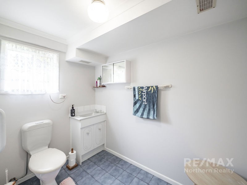 6 Lawn Street, Albany Creek QLD 4035