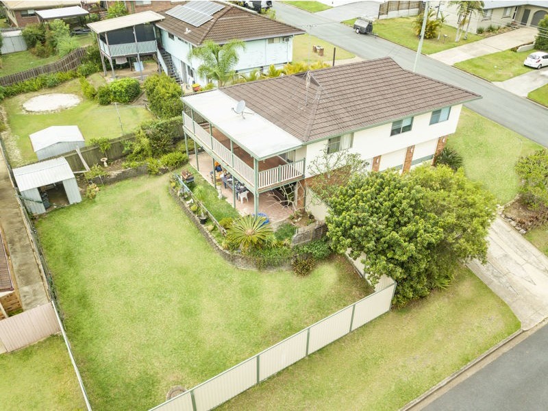 10 Nyora St, Everton Hills QLD 4053