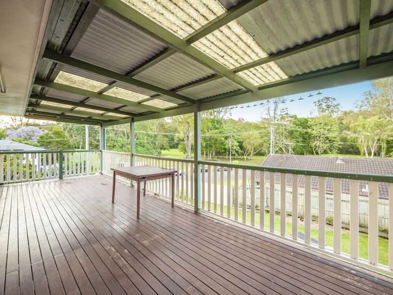 10 Nyora St, Everton Hills QLD 4053