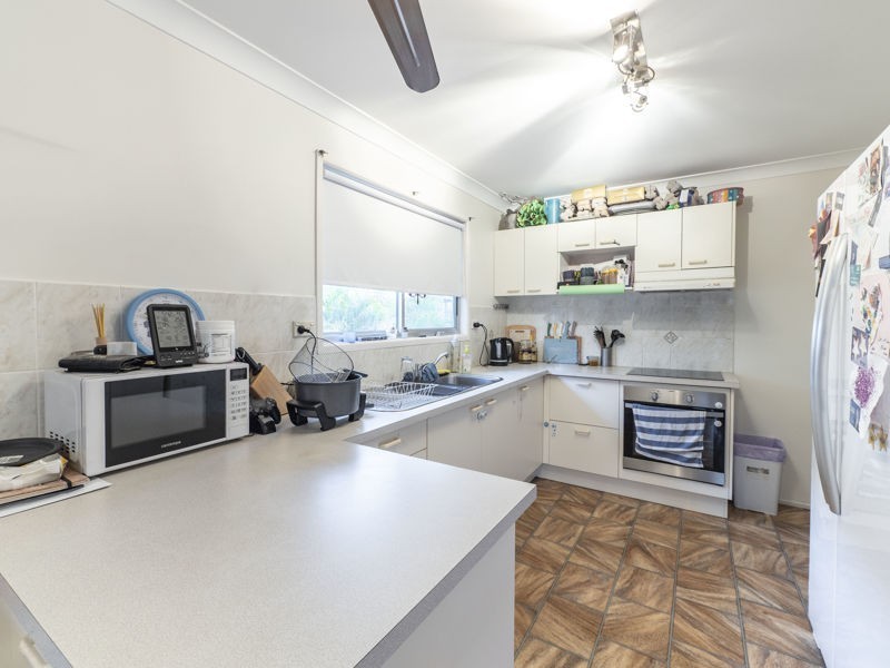 10 Nyora St, Everton Hills QLD 4053