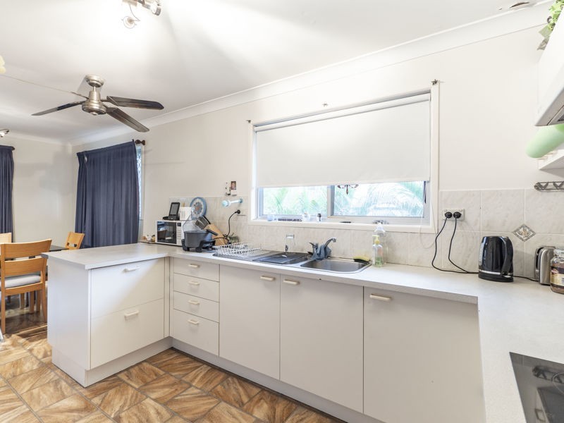 10 Nyora St, Everton Hills QLD 4053