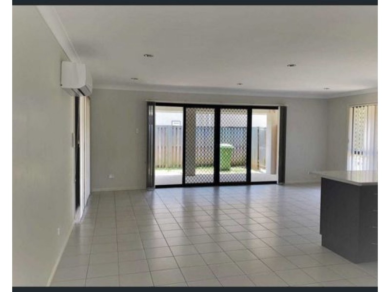 2 Shallows Court, Eatons Hill QLD 4037