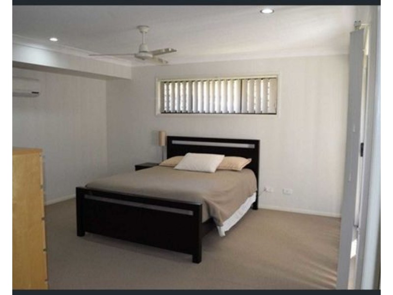 2 Shallows Court, Eatons Hill QLD 4037