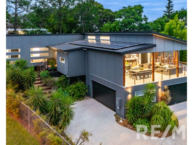 19 Valmadre Court, Petrie QLD 4502