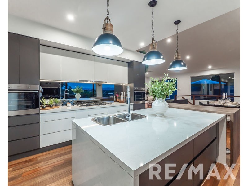 19 Valmadre Court, Petrie QLD 4502