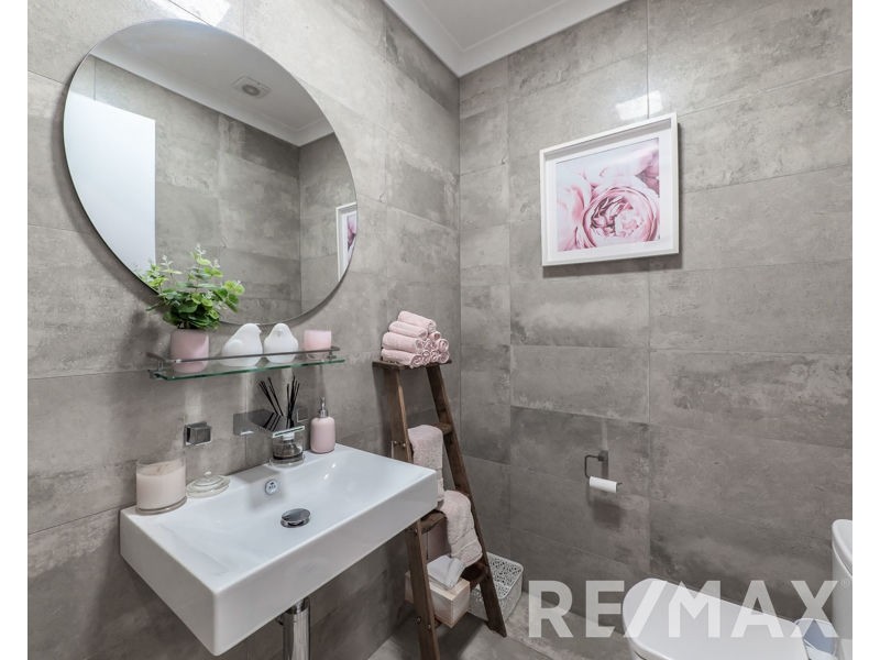 19 Valmadre Court, Petrie QLD 4502