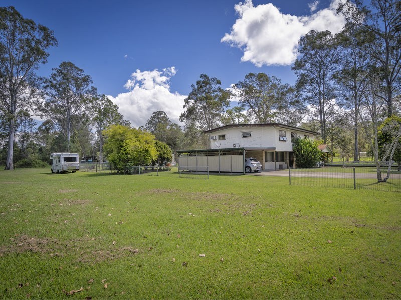 19 Oxford St, Joyner QLD 4500
