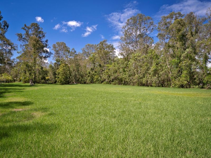 19 Oxford St, Joyner QLD 4500