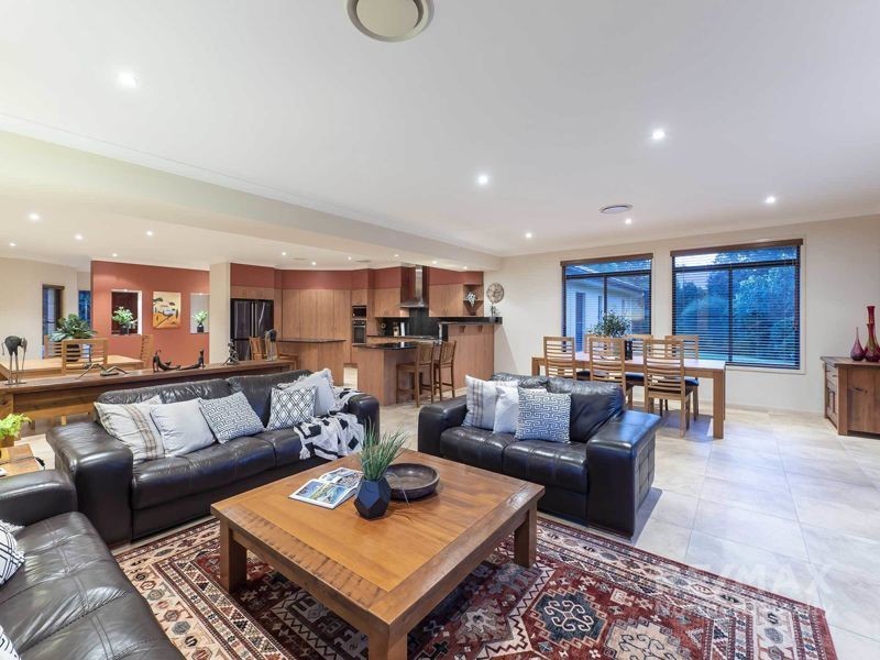 27 Jacksonia Drive, Warner QLD 4500