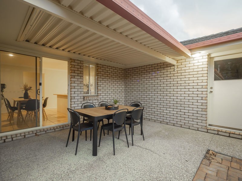 12 Gladebourne Cres, Victoria Point QLD 4165