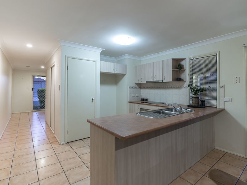 12 Gladebourne Cres, Victoria Point QLD 4165