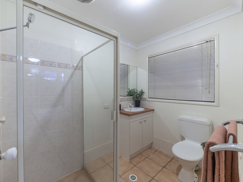 12 Gladebourne Cres, Victoria Point QLD 4165