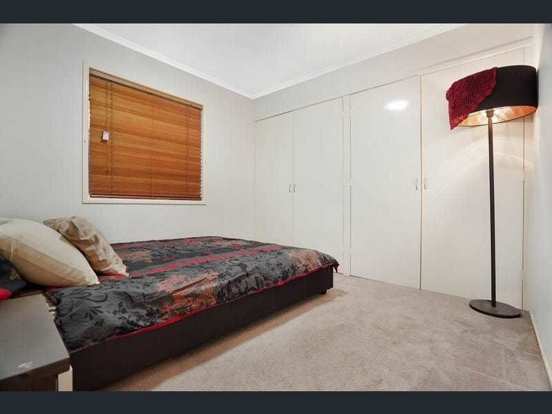 8 Drosera Street, Everton Hills QLD 4053