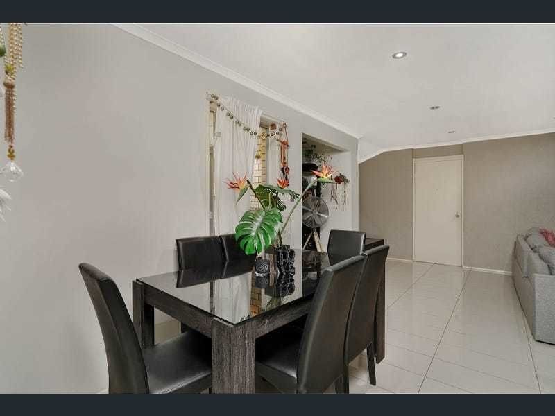 8 Drosera Street, Everton Hills QLD 4053