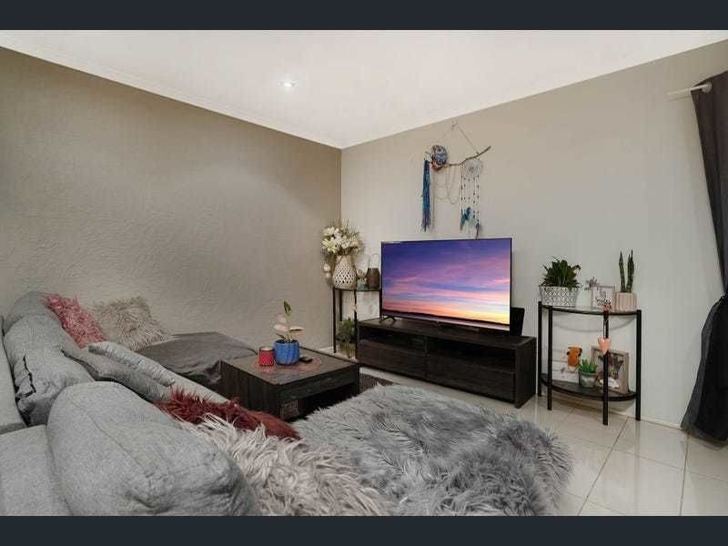 8 Drosera Street, Everton Hills QLD 4053