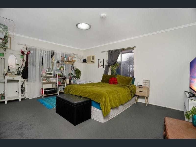 8 Drosera Street, Everton Hills QLD 4053