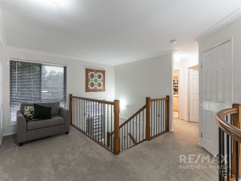 10 Meranti Crescent, Albany Creek QLD 4035