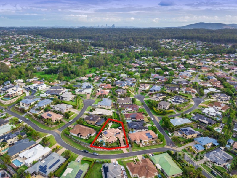 10 Meranti Crescent, Albany Creek QLD 4035