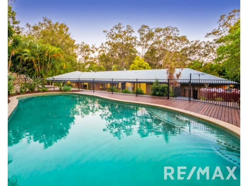 5 Eden Drive, Eatons Hill QLD 4037