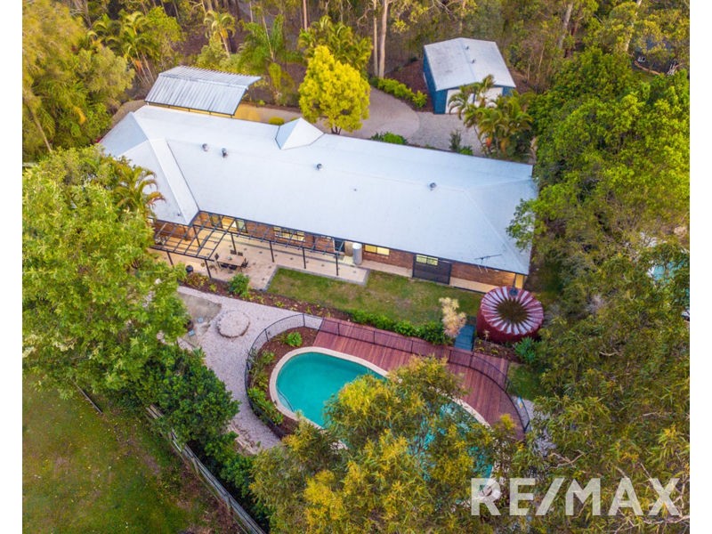 5 Eden Drive, Eatons Hill QLD 4037