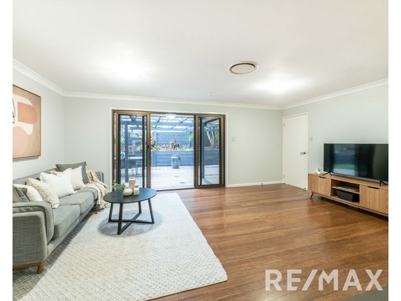 5 Eden Drive, Eatons Hill QLD 4037