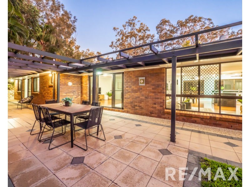 5 Eden Drive, Eatons Hill QLD 4037