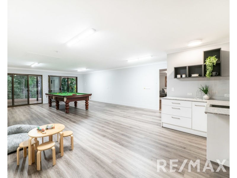 5 Eden Drive, Eatons Hill QLD 4037