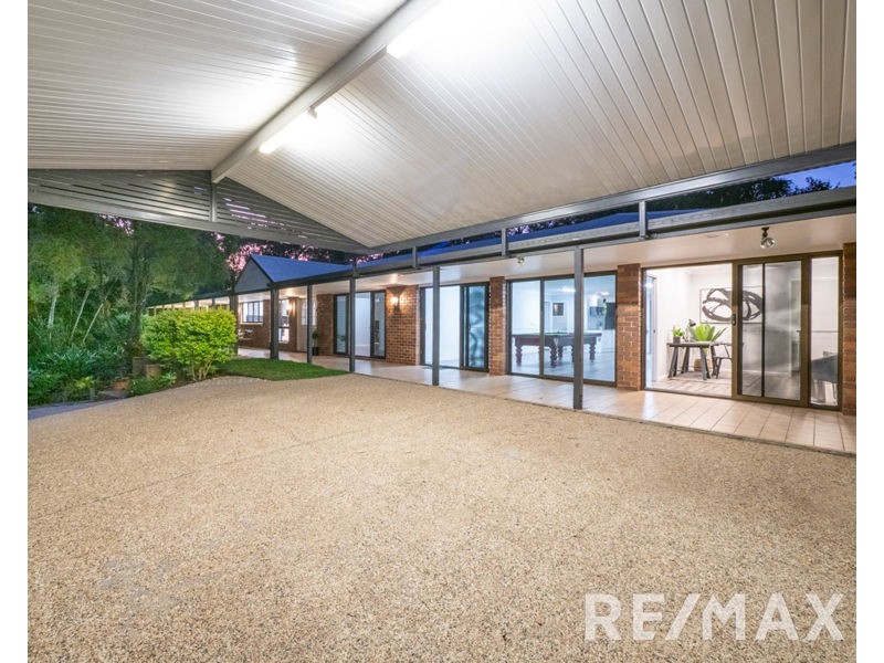 5 Eden Drive, Eatons Hill QLD 4037