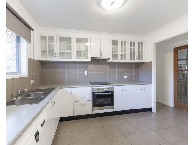 14 Patricia Street, Strathpine QLD 4500