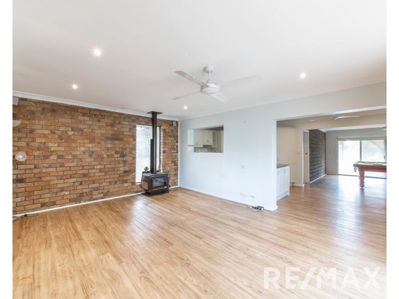 11 Strathford Avenue, Albany Creek QLD 4035