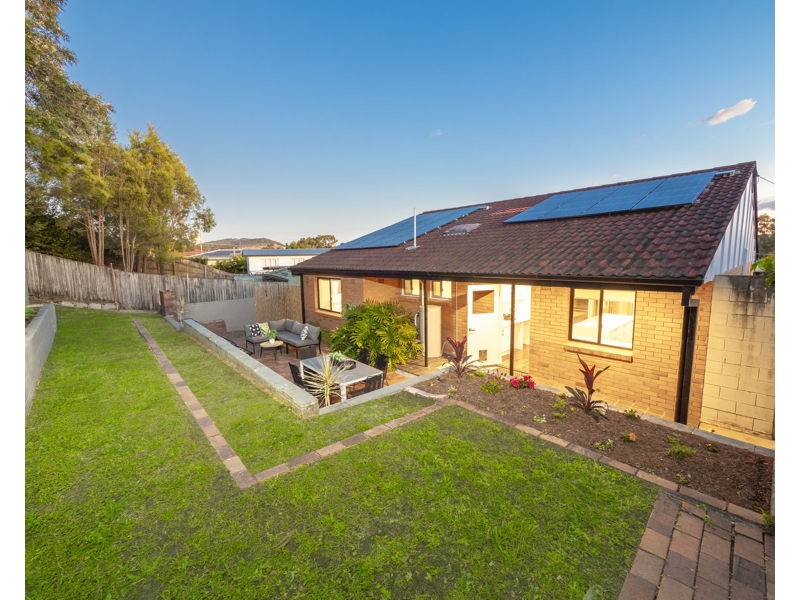 8 Monaro Crescent, Ferny Hills QLD 4055