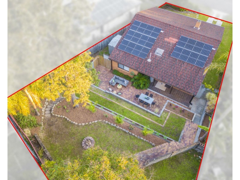 8 Monaro Crescent, Ferny Hills QLD 4055